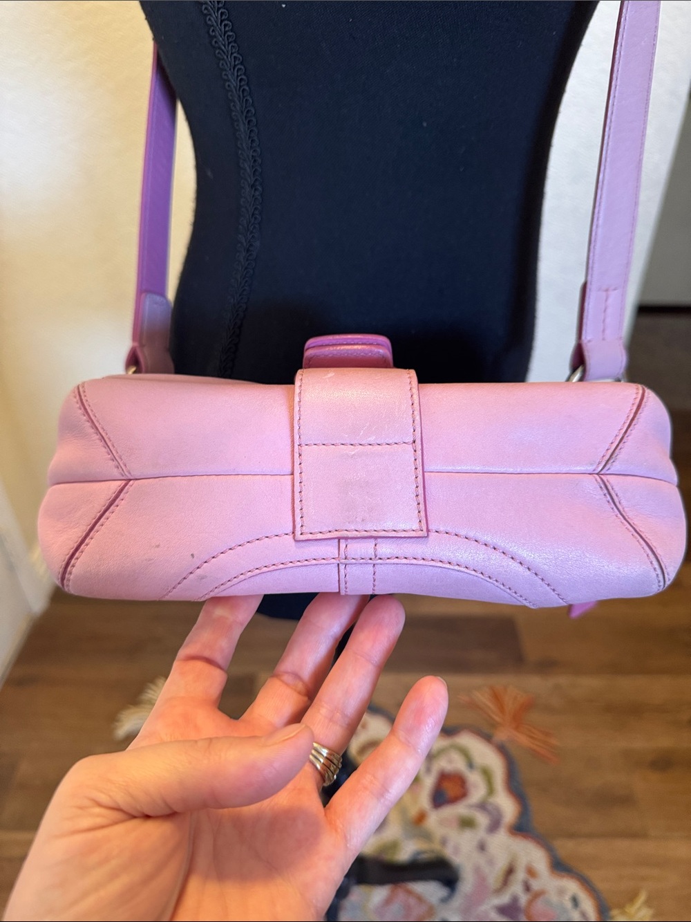 Coach y2k 3683 Soho leather crossbody bag baby pink RARE 💕 - Picture 4 of 16